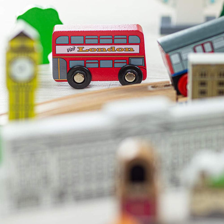 Tidlo Wooden City of London Figure of Eight Train Set