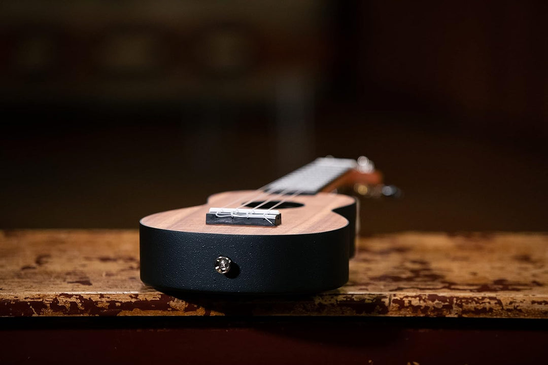 Ortega Guitars Sopran Ukulele natur - Keiki K3 - Starterkit inklusive Tuner, 5 Medium Plektren & Kor