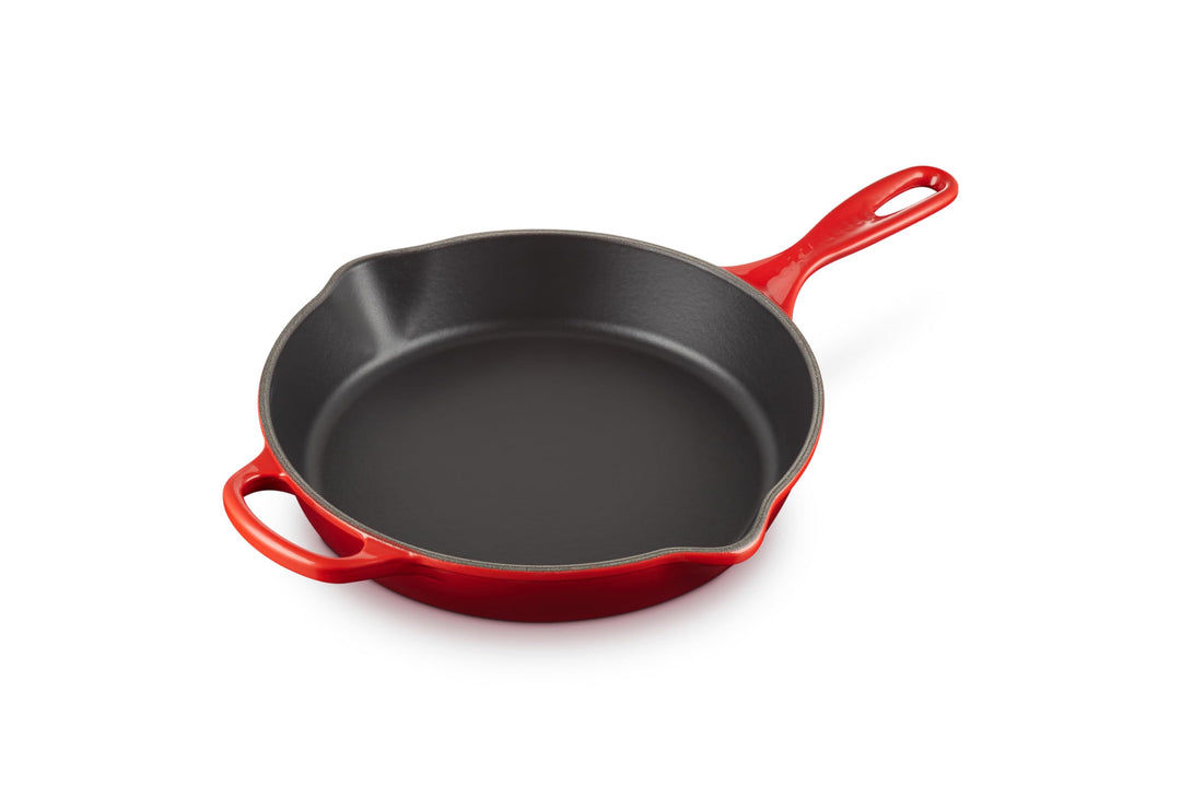 LE CREUSET Signature Hohe Brat- und Servierpfanne aus Gusseisen, für alle Herdarten und Backöfen, 26