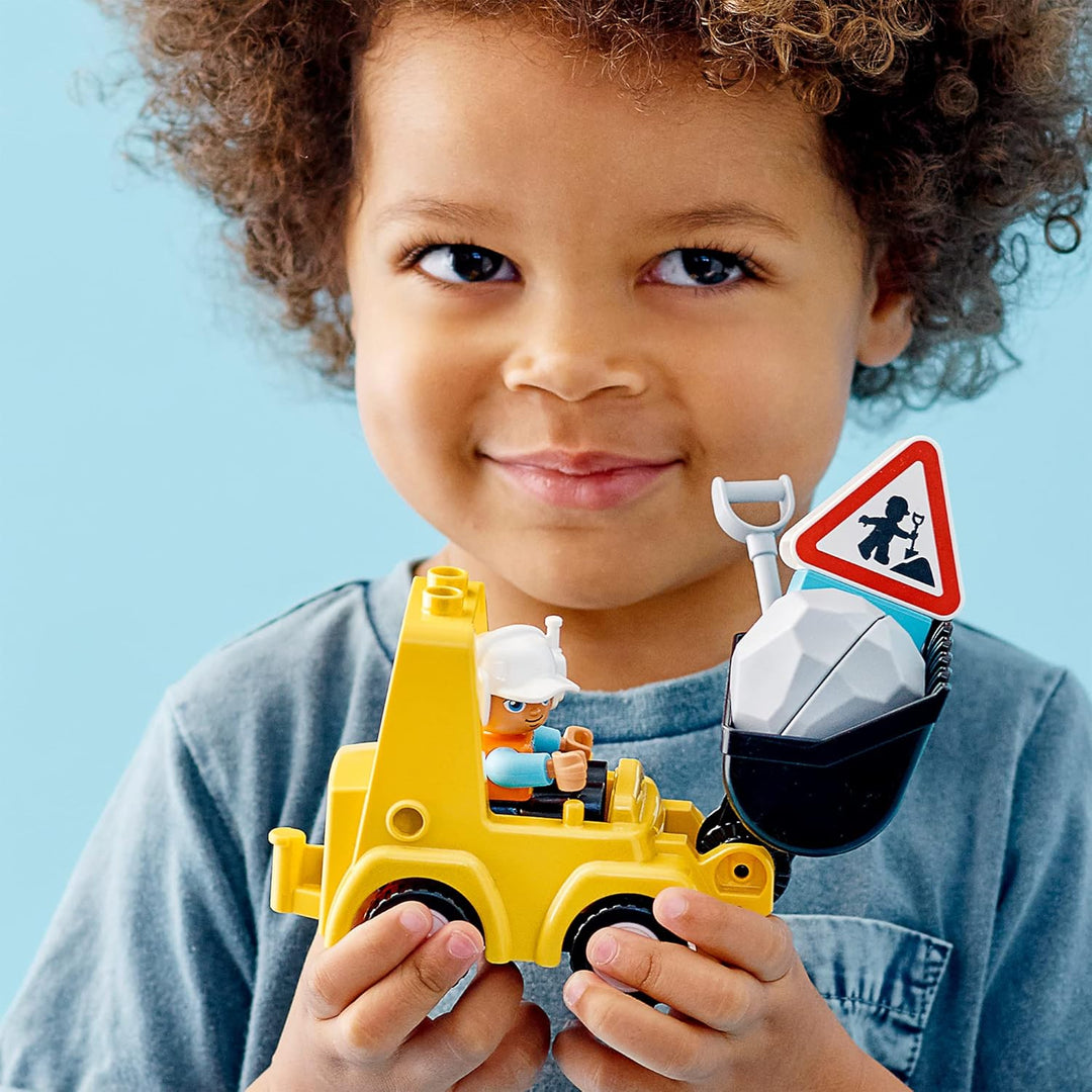 LEGO 10930 DUPLO Radlader, Spielzeug-Set mit Baufahrzeug für Kleinkinder ab 2 Jahren, Förderung der