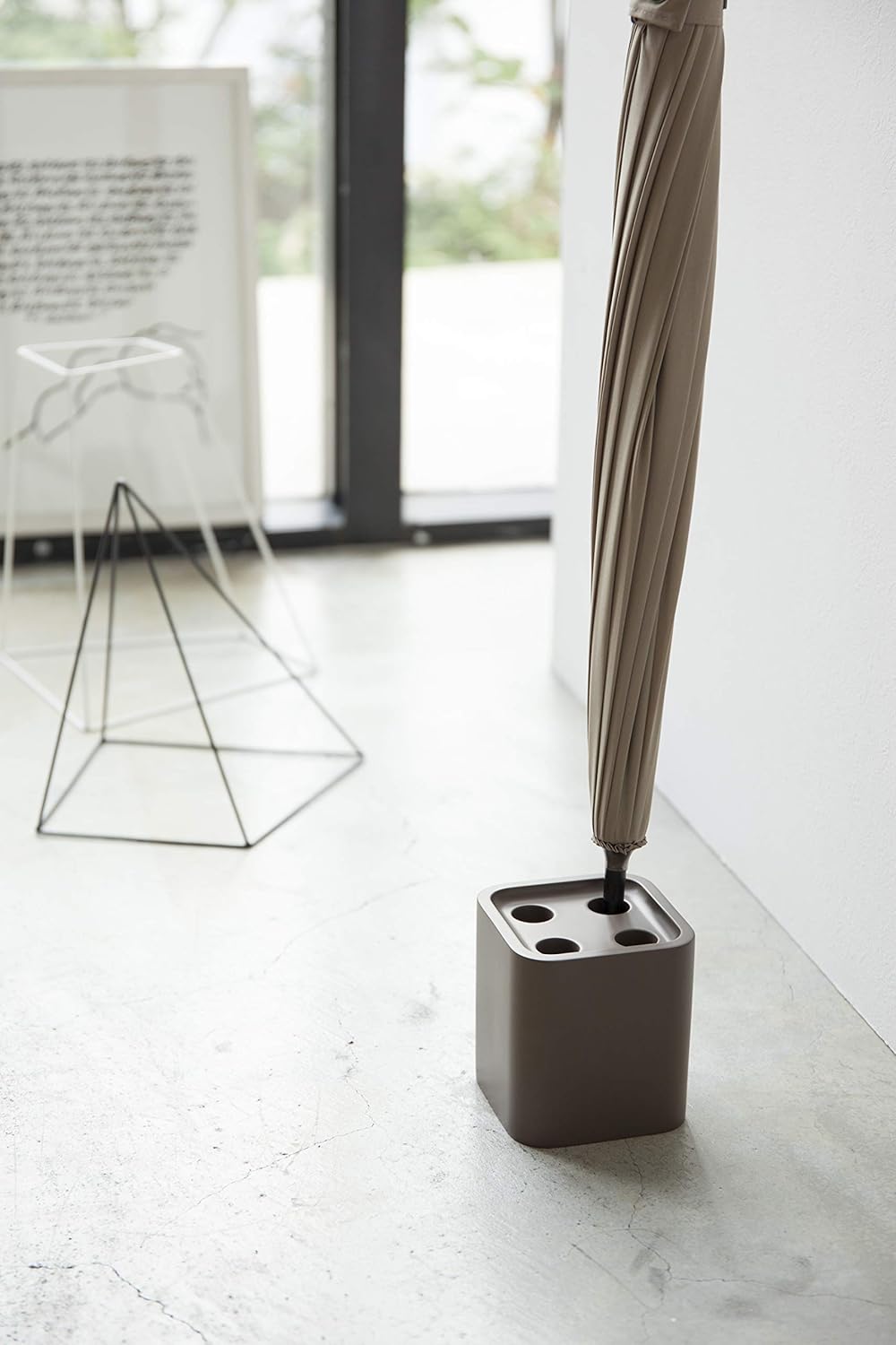 YAMAZAKI Schirmständer, Polystone, Braun, One Size, Braun