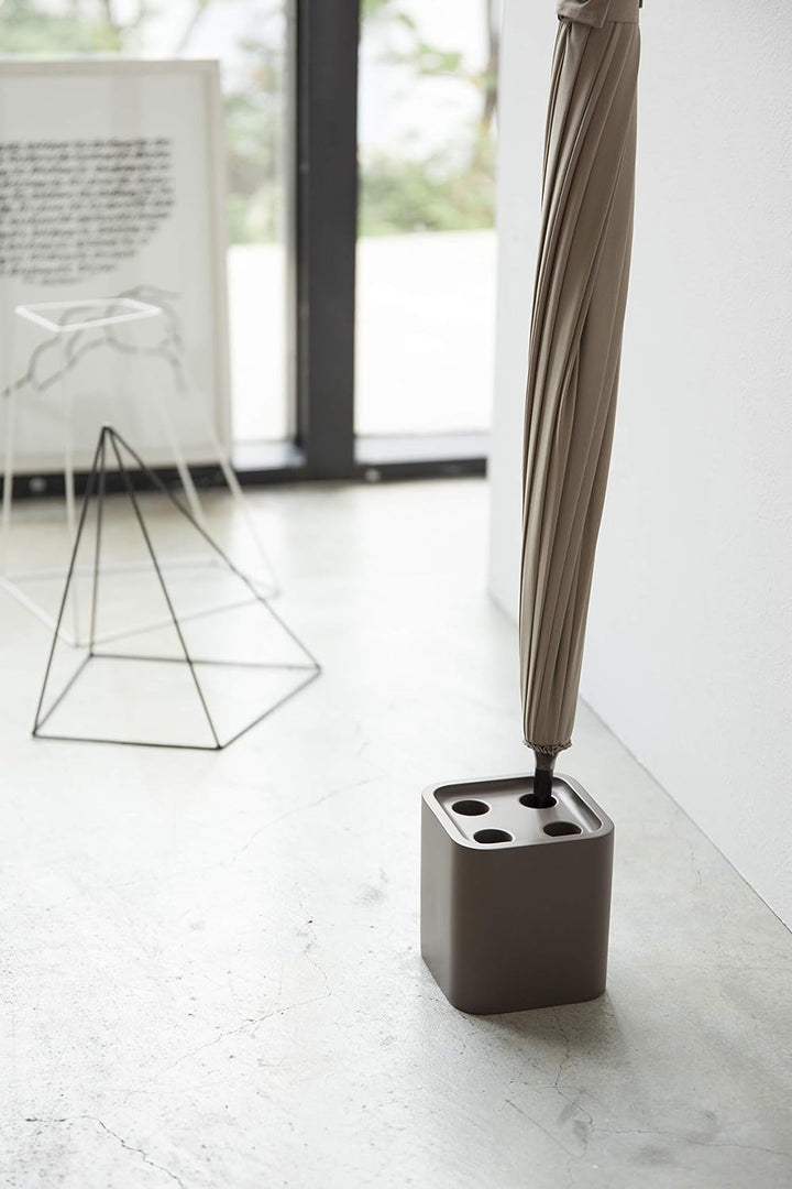 YAMAZAKI Schirmständer, Polystone, Braun, One Size, Braun