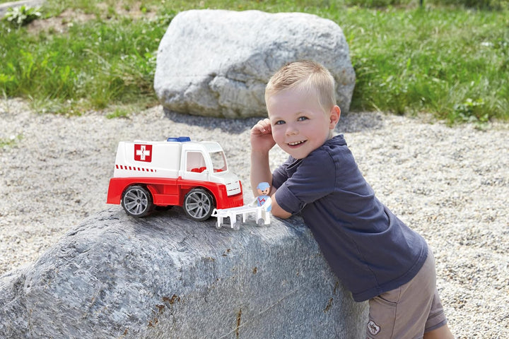 Lena 04456 - TRUXX Krankenwagen Einsatzfahrzeug mit Spielfigur als Sanitäter und Krankentrage, Krank
