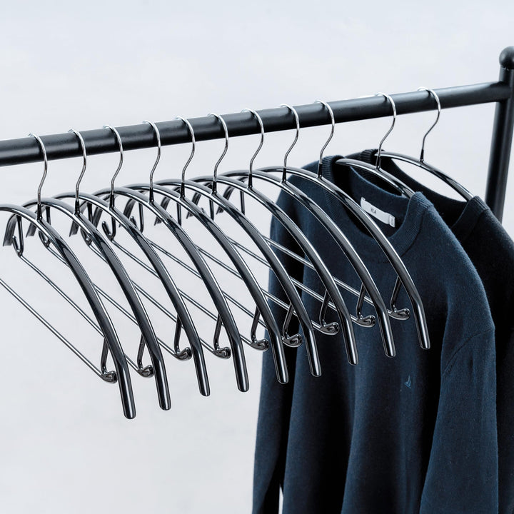 Kleiderbügel aus Metall, 20 Stück,schwarz, 42 cm, Anti-Rutsch-Gummibeschichtung verhindert Schulterb