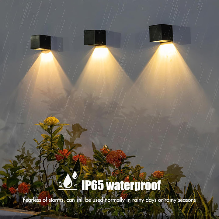 Solar Wandleuchte Aussen, 4 Stück Solarlampen für Aussen Garten mit 2 Beleuchtungsmodi, IP65 Wasserd