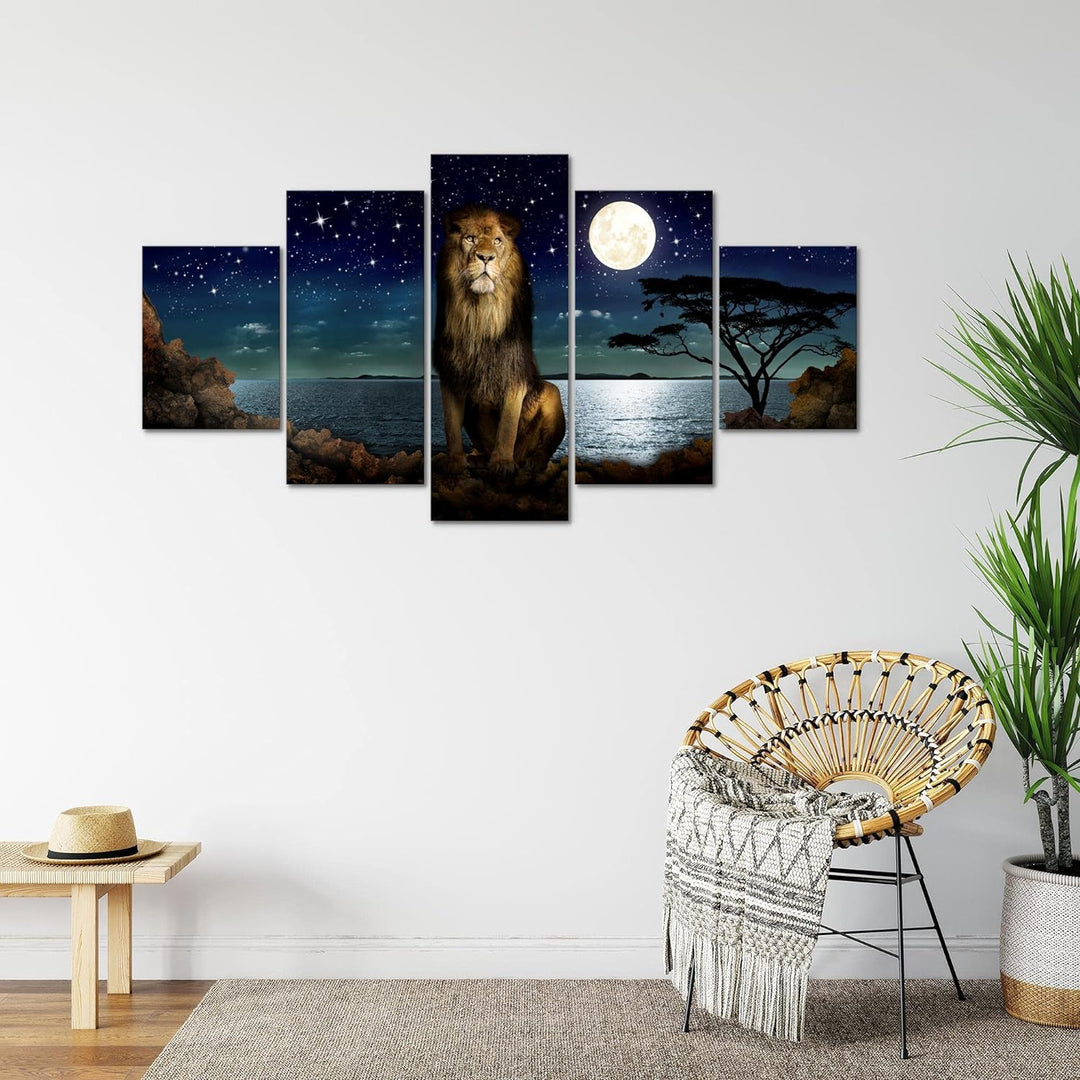 Runa Art Bild Wohnzimmer Schlafzimmer Afrika Löwe 5 Teilig Nachthimmel Mond Blau Wandbilder auf Vlie