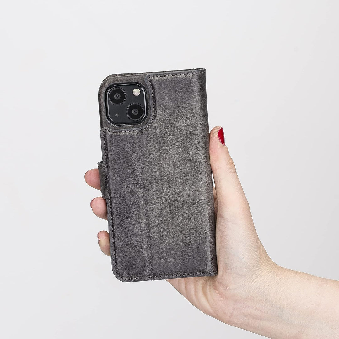 Solo Pelle Lederhülle kompatibel für iPhone 13 in 6.1 Zoll abnehmbare Hülle (2in1) inkl. Kartenfäche