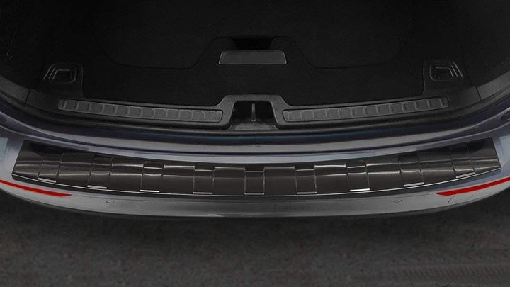 Ladekantenschutz aus Edelstahl in anthrazit mit 3D Abkantung passend für Volvo V60 II ab 7/2018/V60