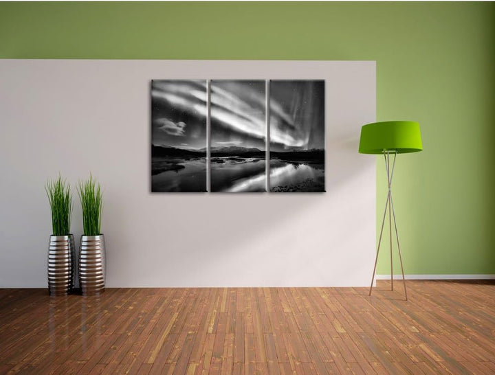 Pixxprint Monocrome, Polarlichter in Skandinavien 3-Teiler Leinwandbild 120x80 Bild auf Leinwand