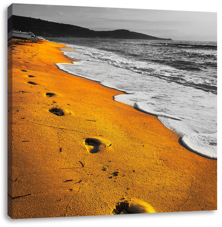 Pixxprint Spuren Im Sand am weiten Meer schwarz/weiss, Format: 70x70 als Leinwandbild, 70x70