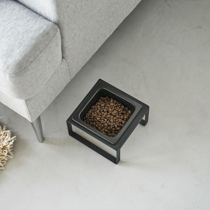 Yamazaki TOWER 5817 Futternapfständer einzeln, 300ML, Schwarz, Stahl/Keramik, Pet Food Bowl Stand, S