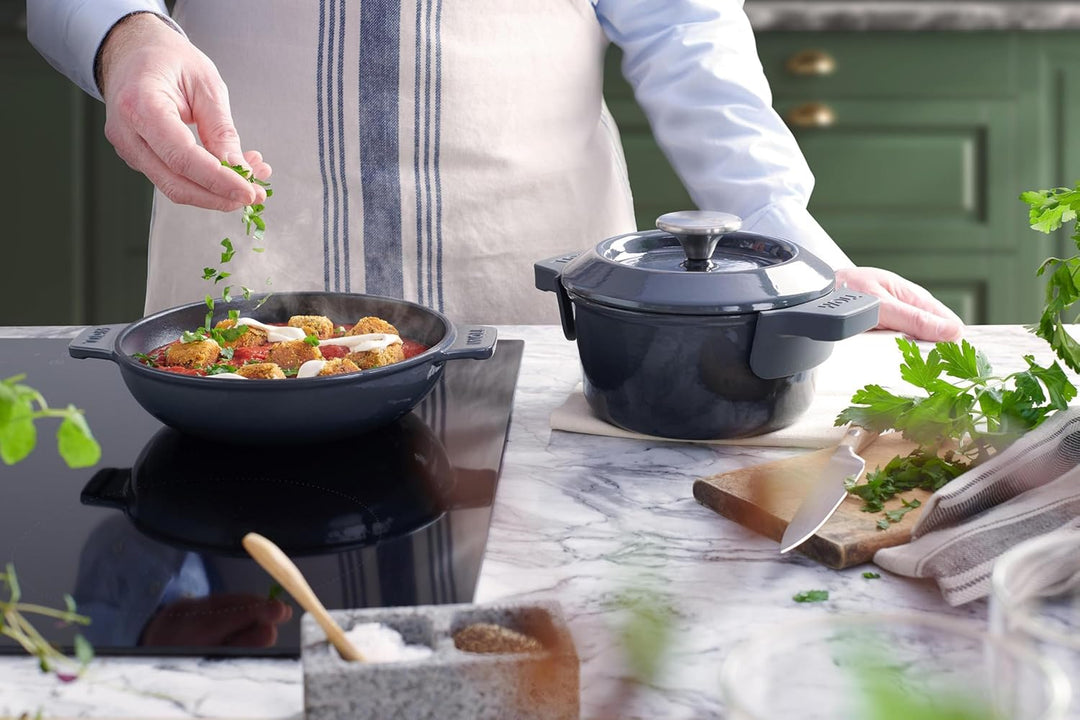 Woll Iron Gusstopf mit Deckel und Silikongriffen - Induktiv -, Ø 16 cm, 8 cm hoch, 1,3l - Geeignet f