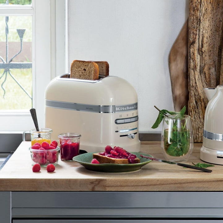Kitchenaid 5KMT2204EAC Artisan -Toaster für 2 Scheiben, creme No Crème, No Crème