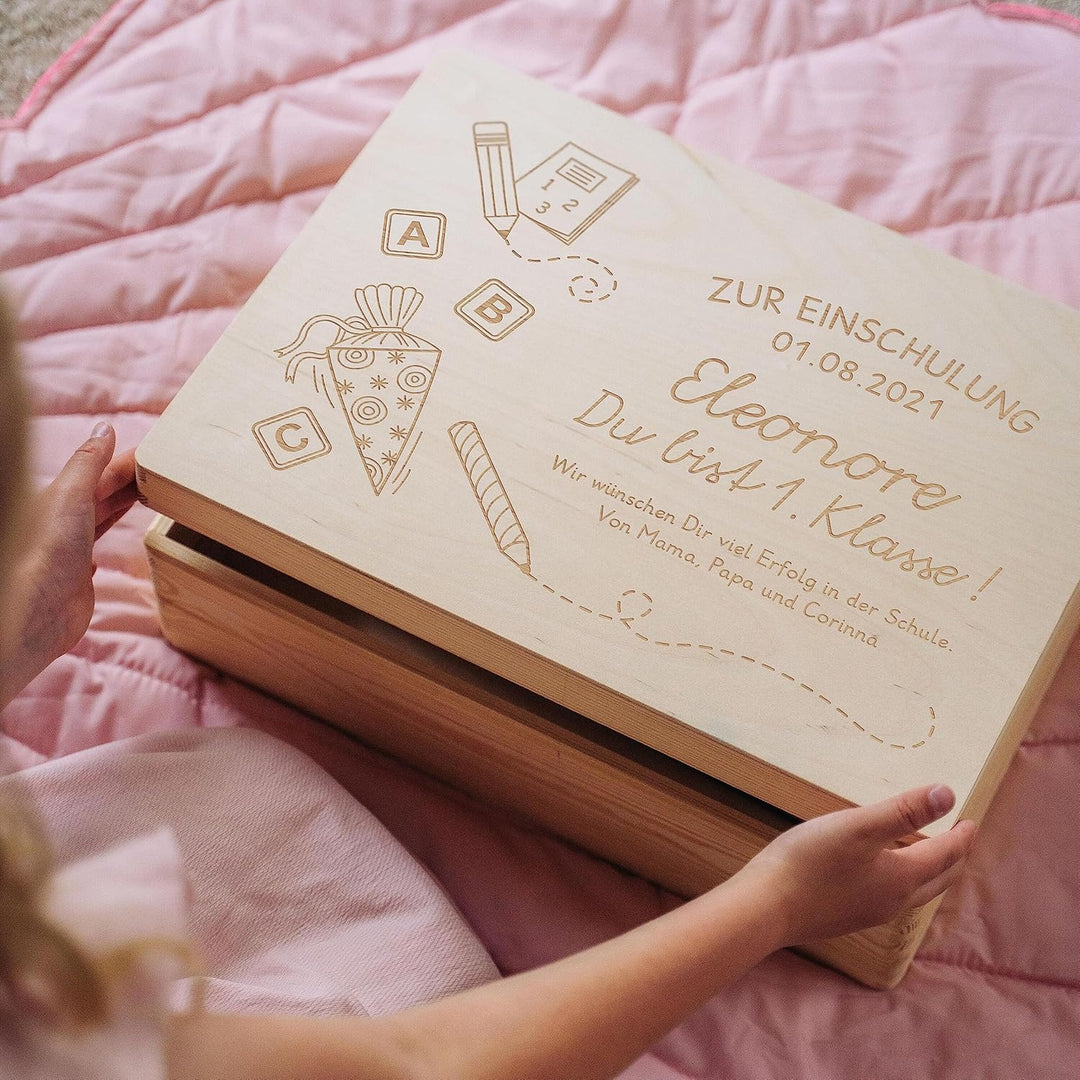 LAUBLUST Holzkiste mit Gravur - Personalisiert mit Datum | Name | WIDMUNG - Naturbelassen, Grösse L