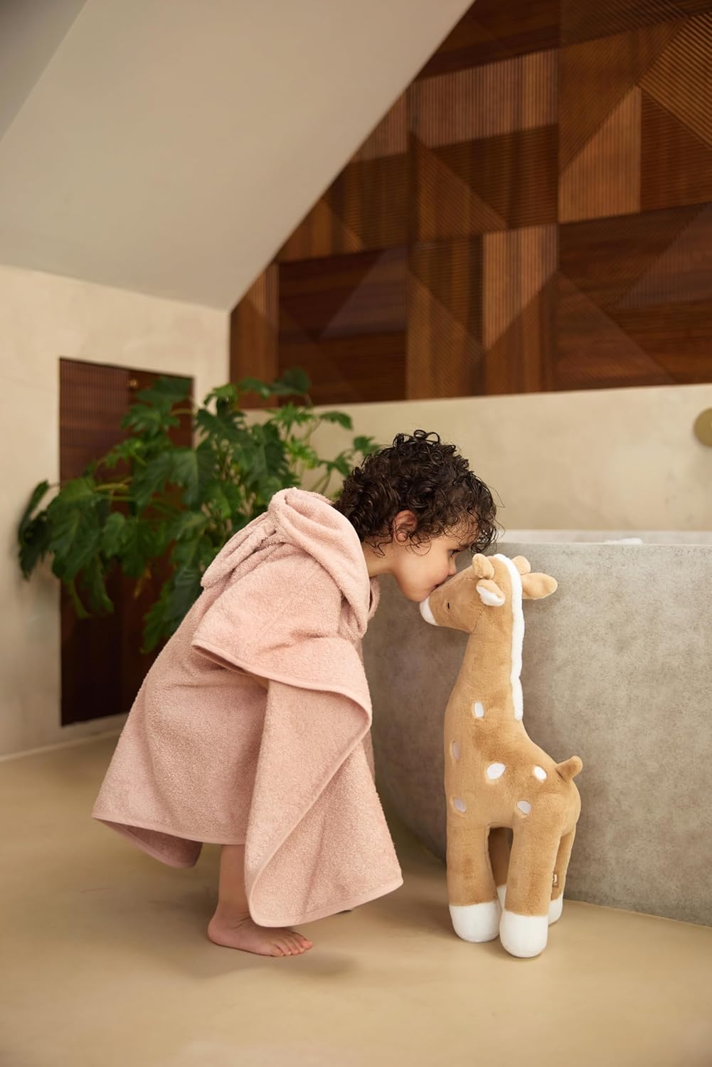 Jollein Kuscheltier XL - Giraffe, Biscuit - 100% Polyester - 52x18,5x23cm - Giraffe Plüschtier Giraf
