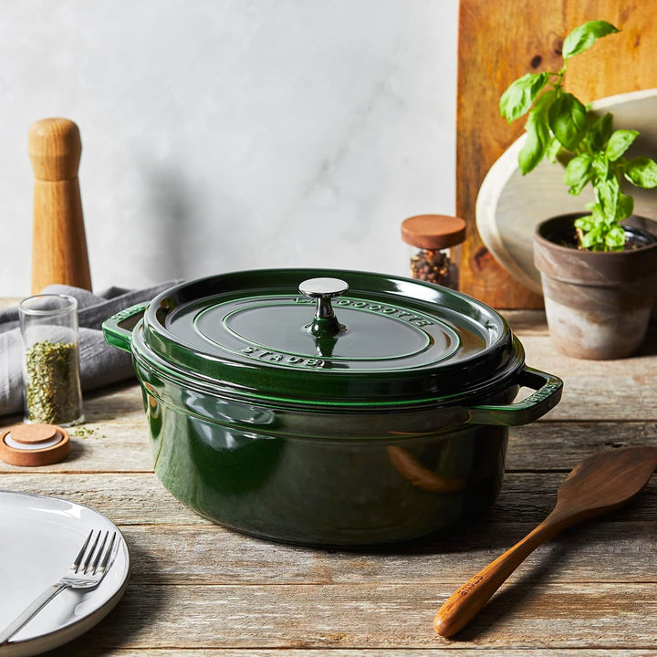 STAUB Gusseisen Bräter/Cocotte, Oval 33 cm, 6,7 L, Basilikum/Grün 33 cm, 6.7 L Basilikum-Grün, 33 cm