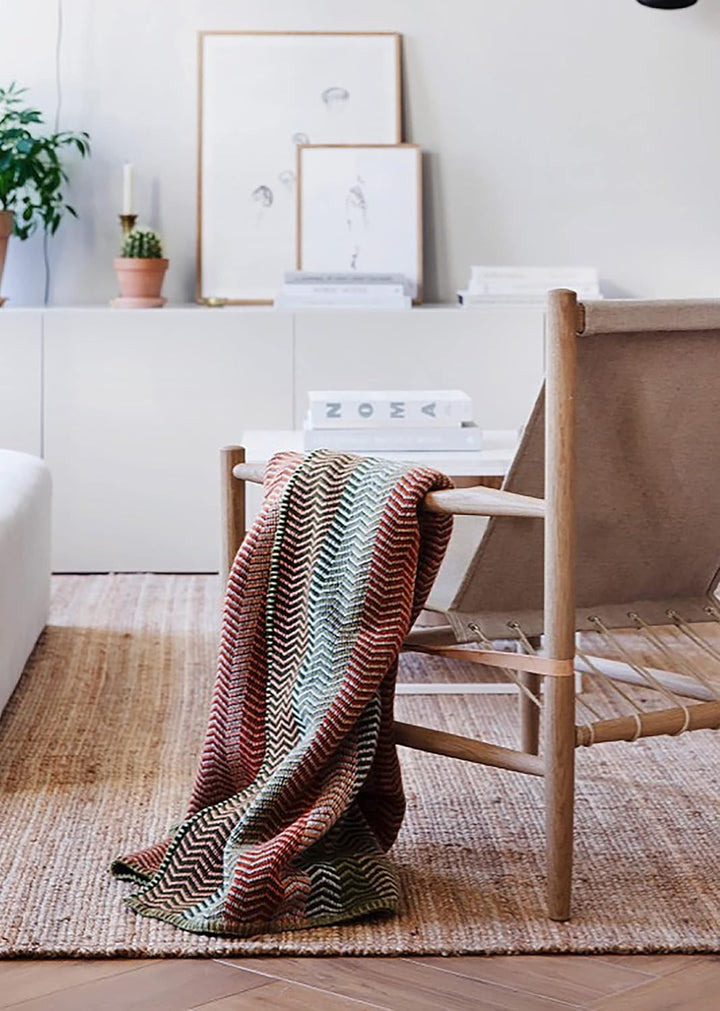 RØROS TWEED - Fri - Wolldecke aus norwegischer Lammwolle - Design von Anderssen & Voll - Deckenmasse