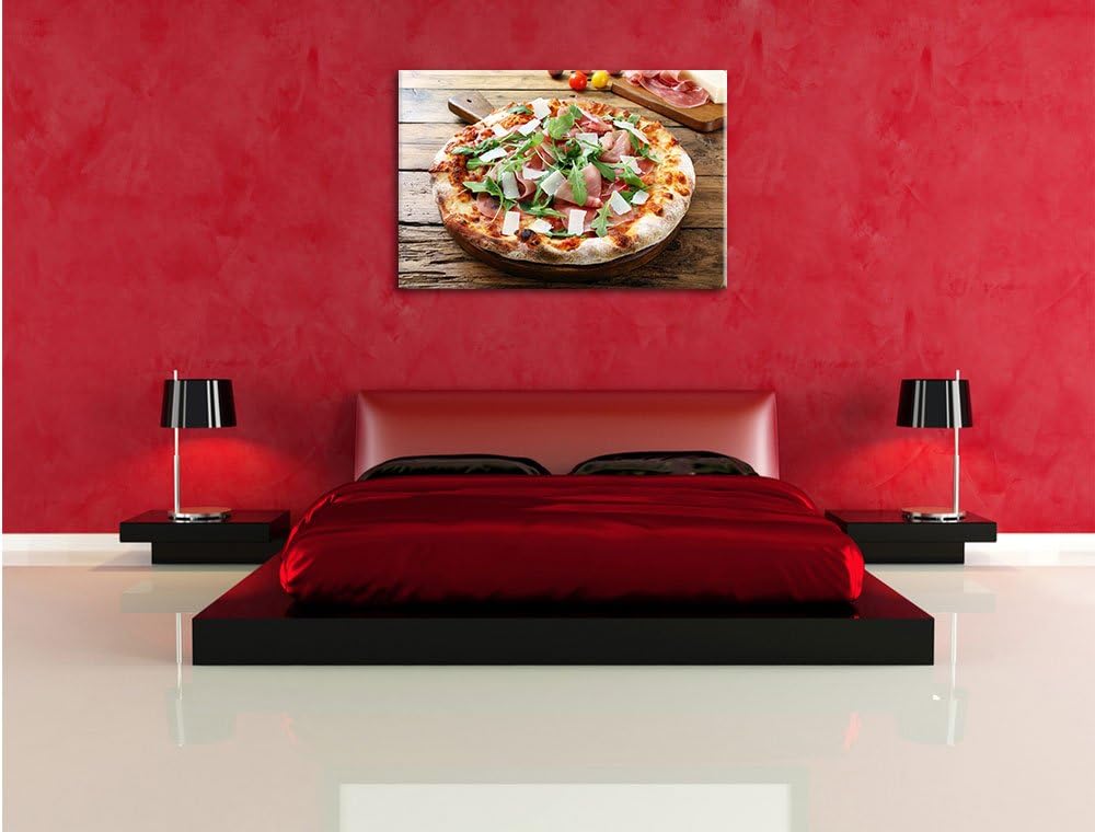 Pixxprint Prosciutto Pizza auf Holztisch als Leinwandbild/Grösse: 100x70 cm/Wandbild/Kunstdruck/fert