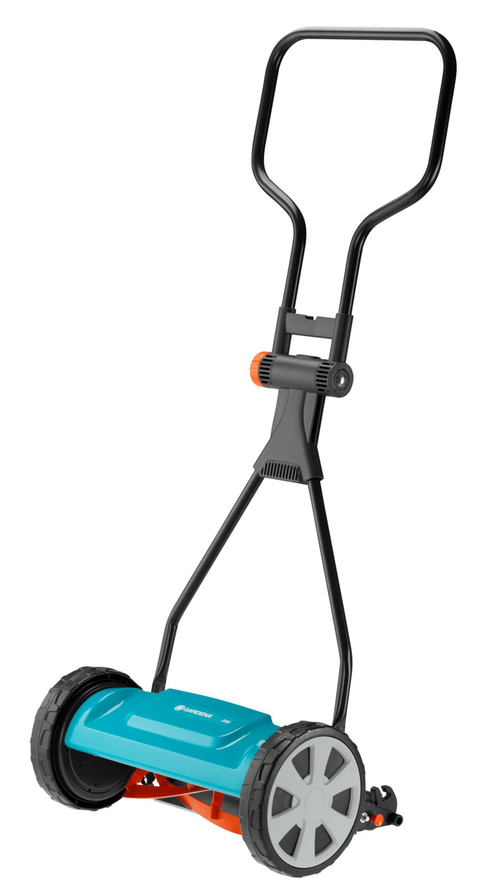 Gardena Classic Spindelmäher 330: Handrasenmäher mit 33cm Arbeitsbreite für bis zu 150 m² Rasenfläch