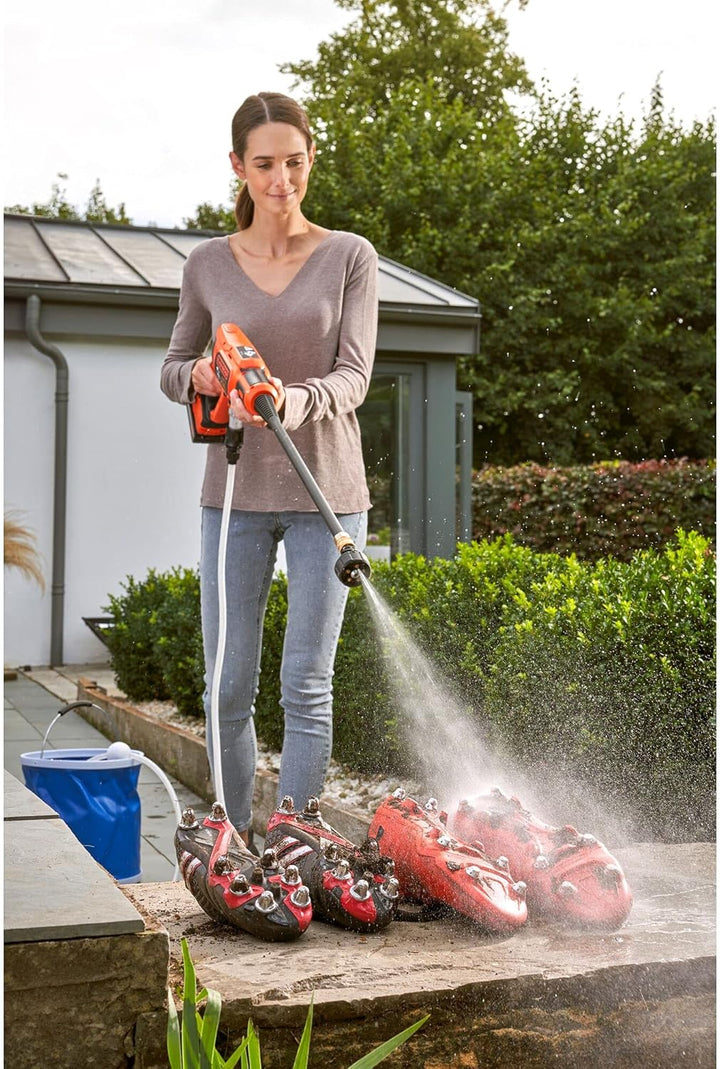 Black+Decker Ansaugschlauch + Adapter BZOIHK2 (für Akku-Druckreiniger, zur flexiblen Wasserentnahme