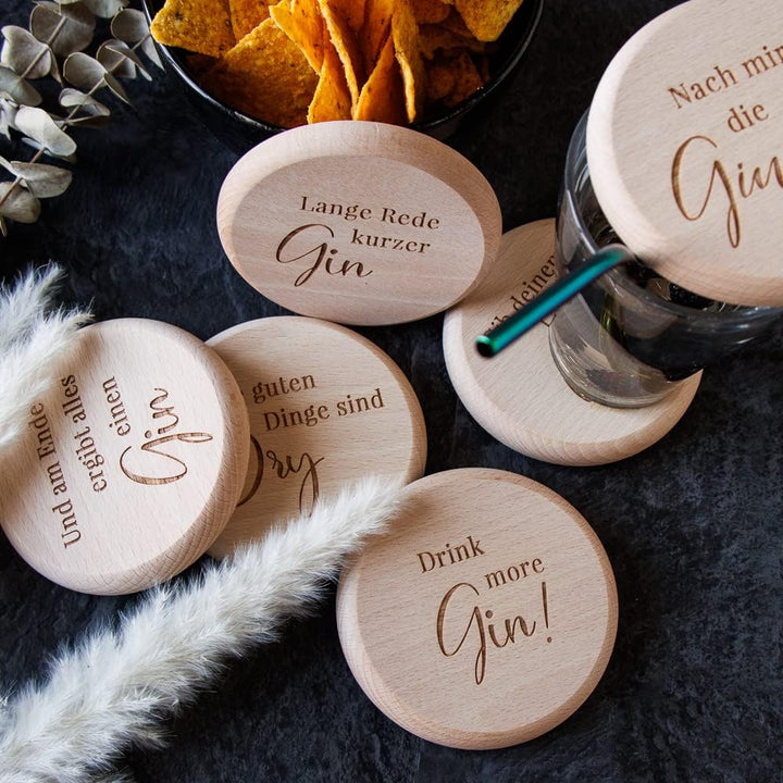 Spruchreif · Bierdeckel mit Gin-Sprüchen aus hochwertigem Buchenholz · 2in1 Untersetzer und Deckel ·