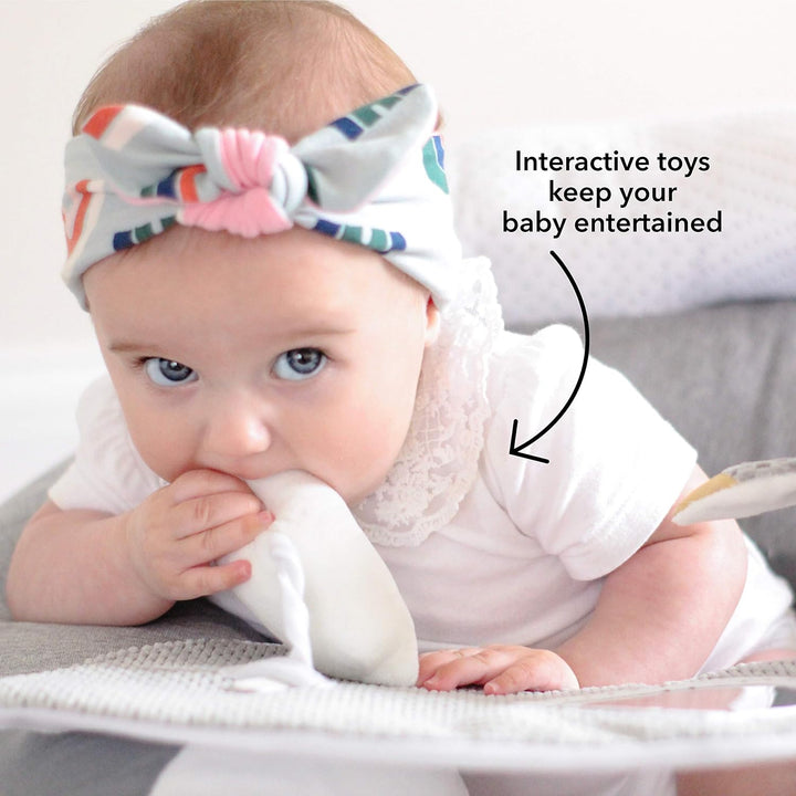 Nuby - Penguin Sit-Me-Up Babysitz - Aufblasbarer Sit & Play Bodensitz mit Tablett und Babyspielzeug