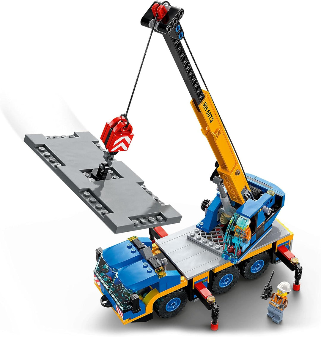 LEGO 60324 City Geländekran, Kran- und LKW-Spielzeug mit Haken, baubares Fahrzeug-Spielzeug für Jung