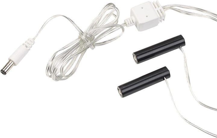 revolt Batterie Dummies AAA: Batterie-Netzteil-Adapter für bis zu 2 Geräte, ersetzt 8 AAA-Batterien