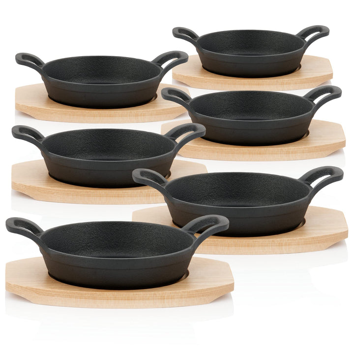 BBQ-Toro Gusseisen Servierpfännchen mit Holzunterlage (6 Stück) | Ø 16 cm | bereits eingebrannt - pr