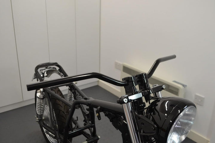 Motorrad Widerstand Lenker - 22mm (7/8" Zoll) Für Scrambler, Brat Bikes & Streetfighters - Schwarzes