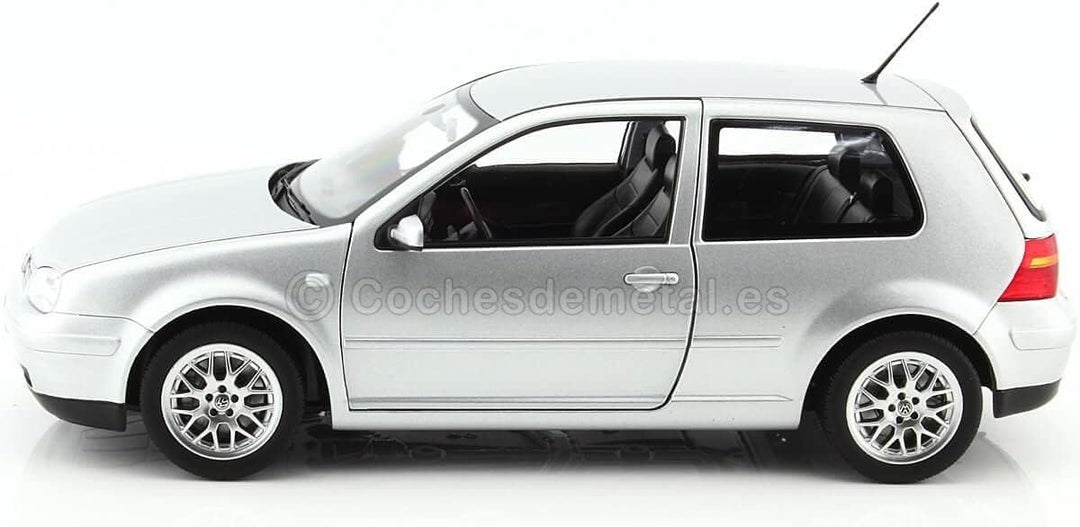 Norev NV188570 1:18 VW Golf GTI 1998 Silber Volkswagen Sammelmodell Multi
