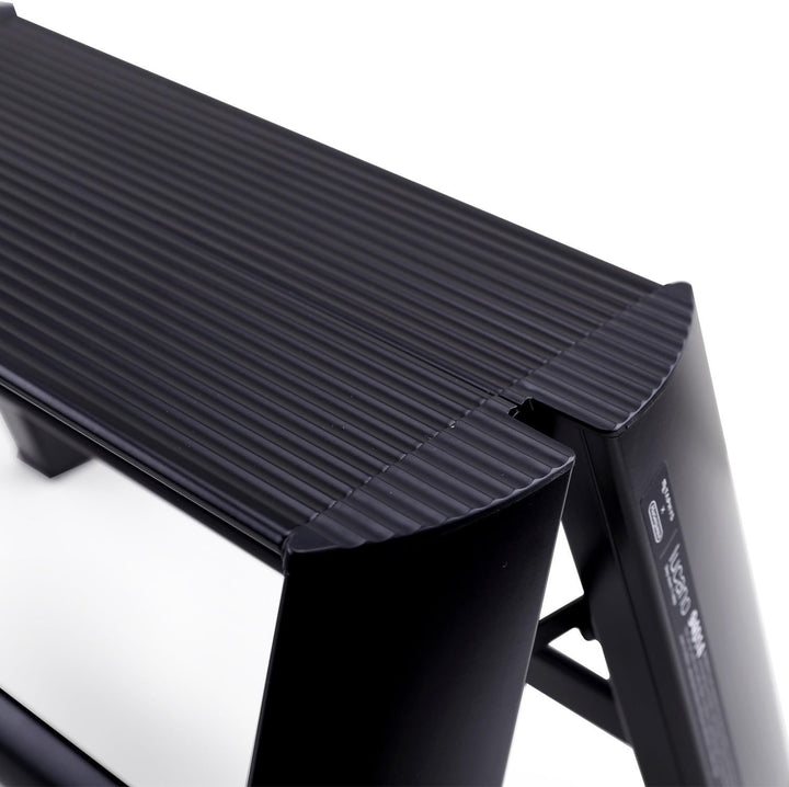 Lucano 1 Step Trittleiter schwarz Metaphys Hocker