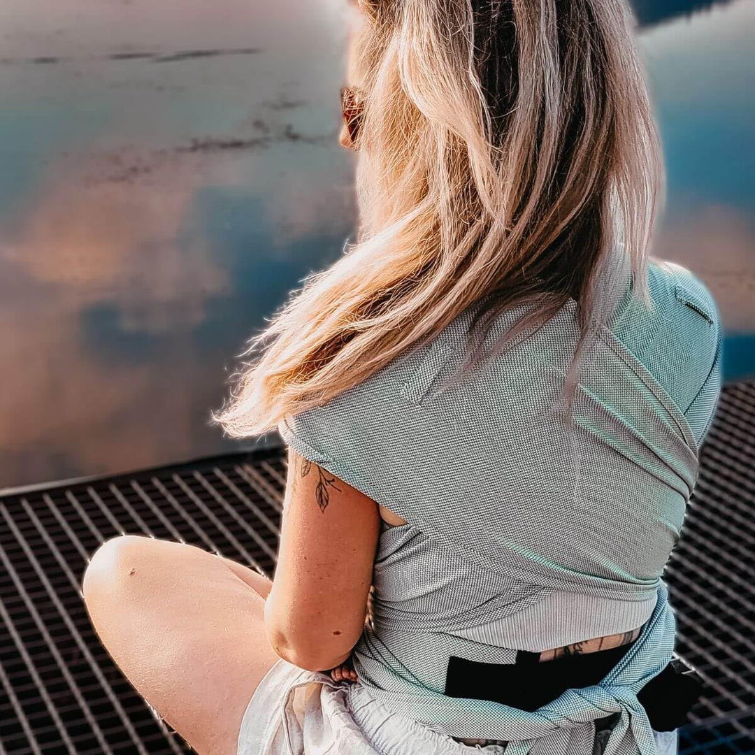 Hoppediz Hop-Tye Advanced - 4-in-1 Babytrage für Neugeborene ab Geburt - Halfbuckle Tragehilfe mit T