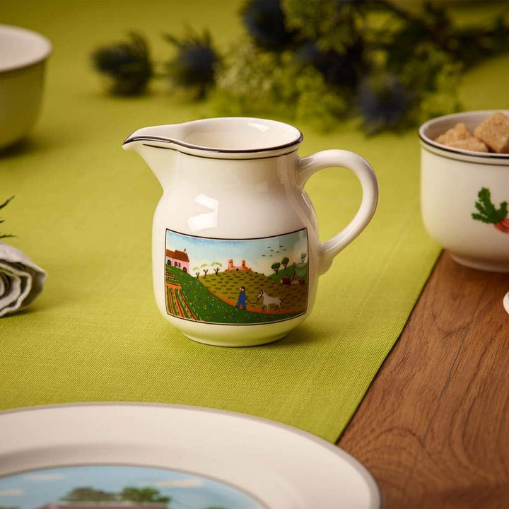 Villeroy und Boch Design Naif Milchkännchen, 250 ml, Höhe: 9cm, Premium Porzellan, Bunt