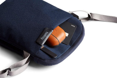 Bellroy City Pouch (Sling-Tasche, E-Reader oder kleines Tablet, Geldbörse, Sonnenbrille, Smartphone)