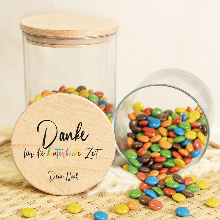 GRAVURZEILE Vorratsglas mit bedrucktem Holzdeckel - Danke für die Kunterbunte Zeit V1 - Personalisie