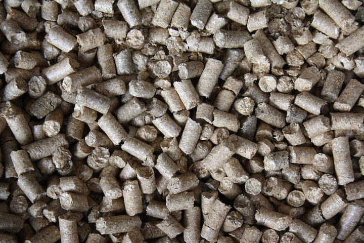 Products STROXXEL pellets | Einstreu Pferde & Kleintiere | aus 100% Getreidestroh | sehr saugstark |
