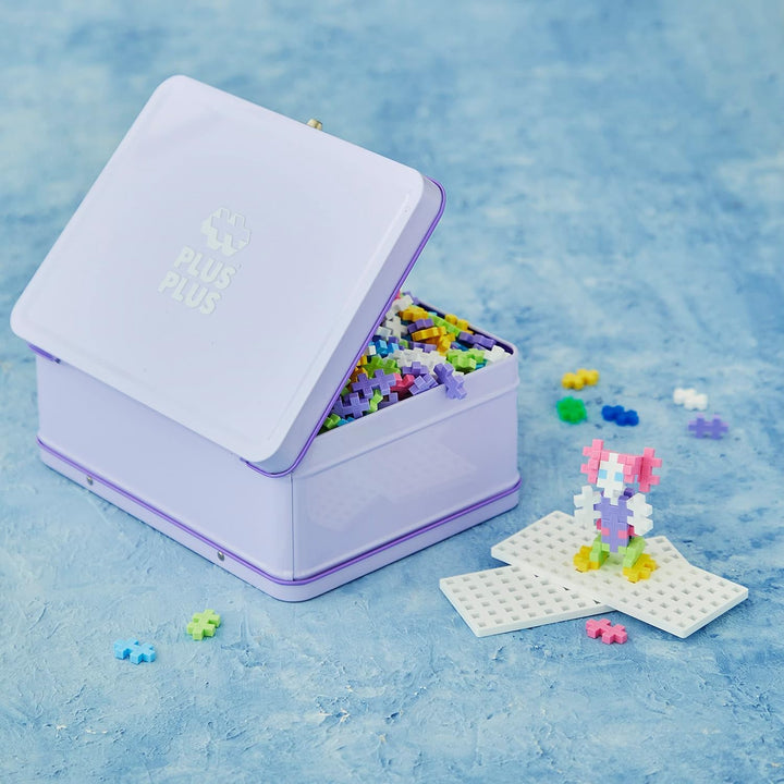 Geniales Konstruktionsspielzeug, Pastel, Bausteine-Set in praktischer Metall-Box mit Henkel, 600 Tei