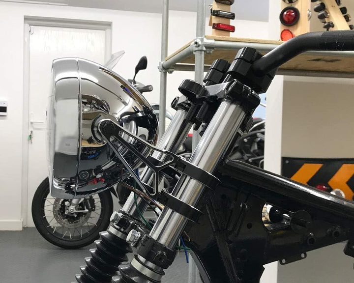 Frontscheinwerfer Motorrad 7.5" 55W homologiert - Chrom für Retro Cafe Racer Projekt