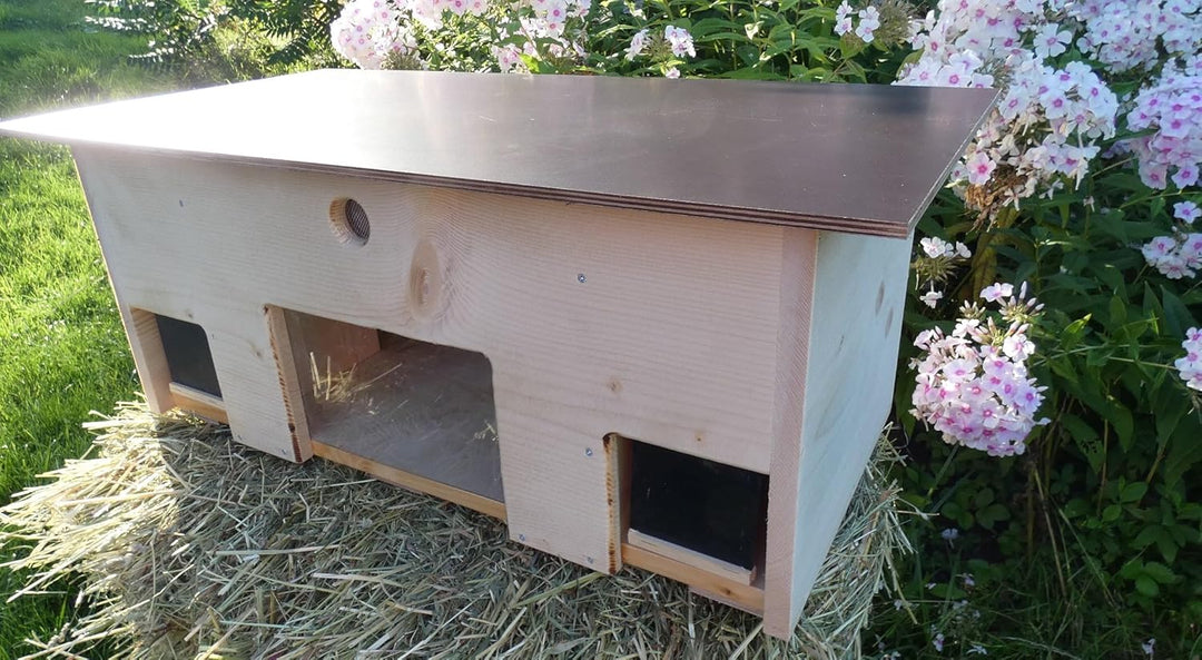 Igelfutterhaus mit Beobachtungsfenster 80cm x 40cm x 32cm Igelhotel 18mm Vollholz Witterungsbeständi
