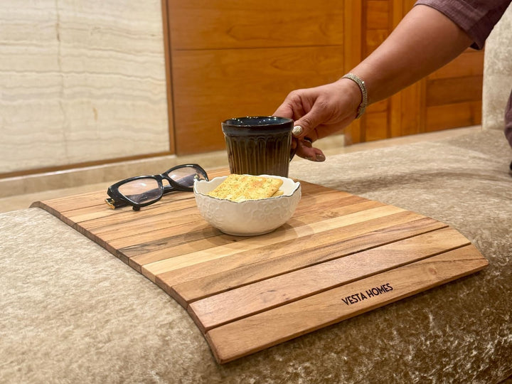 Vesta Homes Grosses Sofa-Armlehnentablett, handgefertigt aus Akazienholz, Flexibles und faltbares re