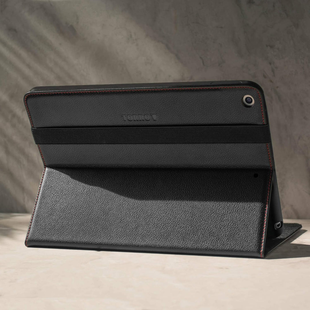 TORRO Lederhülle Kompatibel Mit iPad 9., 8., und 7. Generation (10.2") - Echtes Leder Hülle Mit Stan