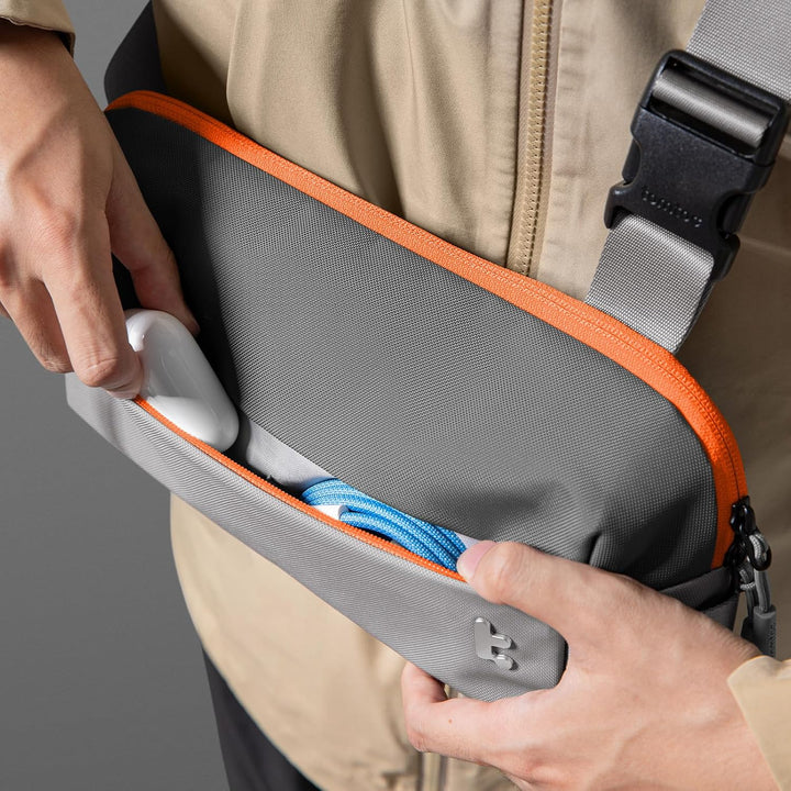 tomtoc Kompakt Sling Bag, 4L Minimalistisch Brusttasche Umhängetasche Schultertasche für Herren und