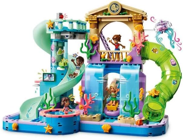 LEGO Friends Heartlake City Wasserpark, Outdoor-Spielset für Mädchen und Jungen ab 8 Jahren, kreativ