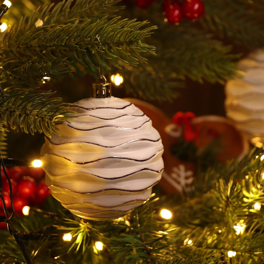 com-four® 16x Weihnachtskugeln, Christbaumkugeln bruchsicher aus Kunststoff für Weihnachten, Baumsch