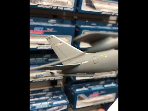 Daron SkyMarks KC-46A Massstab 1/200, Grau