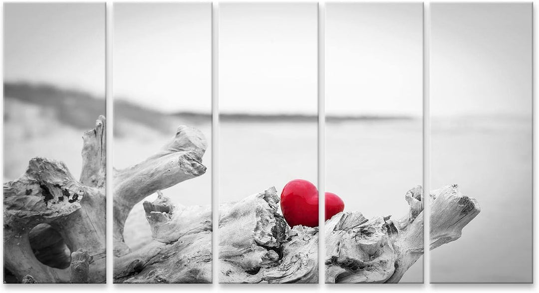 islandburner Bild auf Leinwand Rotes Herz In Einem Baumstamm Am Strand Romantische Symbol Der Liebe