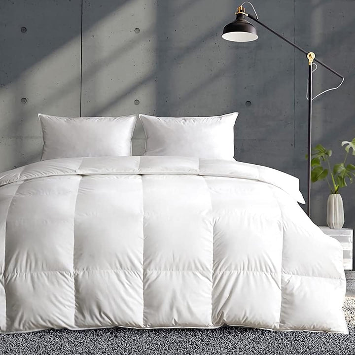 APSMILE Leichte Daunendecke 240x260cm, Dünne Gänse Daunendecke für Sommerdecke, Bio-Baumwolle 935g K
