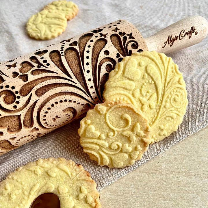 FRÜHLING Nudelholz für Hausgemachtes Gebäck. Teigroller mit Herzchen, Schmetterlinge für Teig & Plät