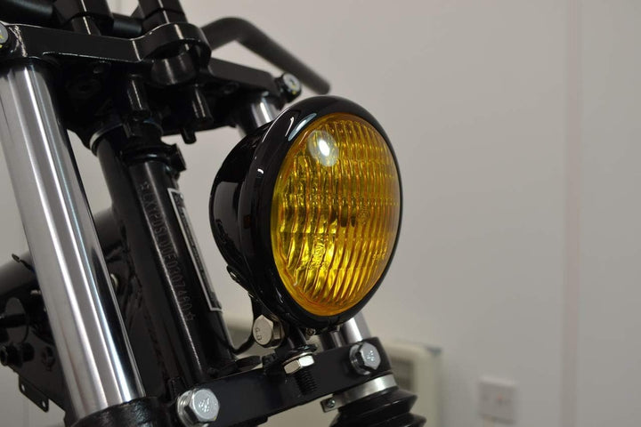 120 mm Universal-Motorradscheinwerfer in SCHWARZ mit gelber Linse für Chopper, Bobber, Cafe Racer, S